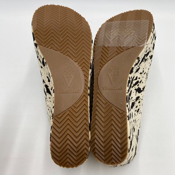 Volatile Crispin Style Cow Print Black/White Women's Size 8 - Picture 6 of 13